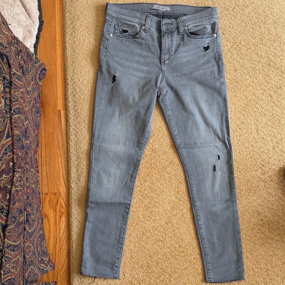 Joe's Jeans Light Gray Distressed Skinny Jeans